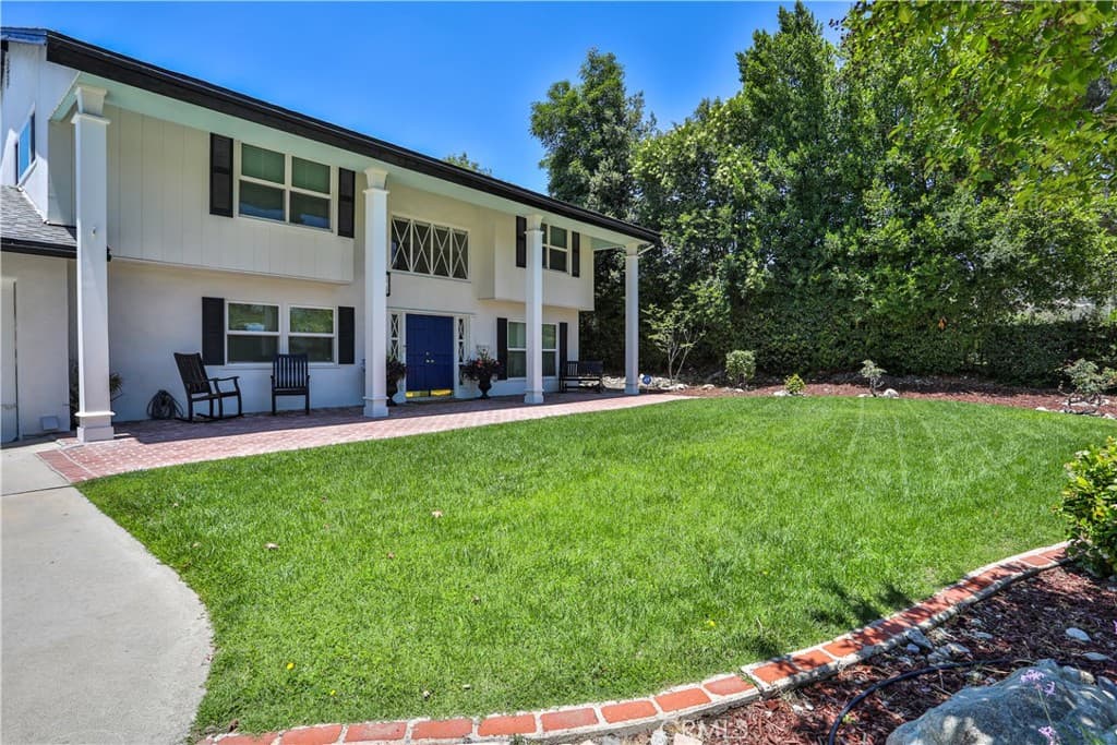 Home at 2117 Oxford Avenue, Claremont — photo 1 of 12