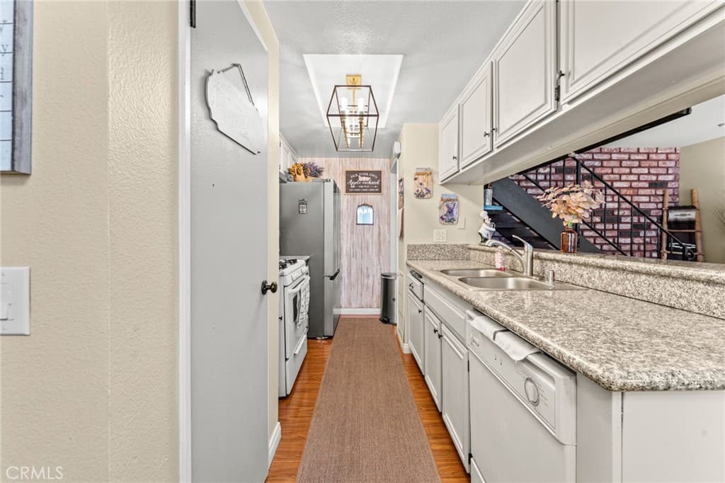 Condo at 1145 W Sierra Madre Avenue W 2, Azusa — photo 7 of 12