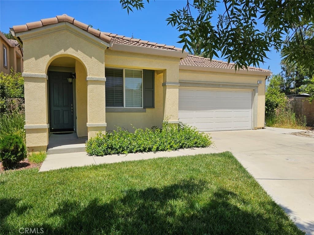 Home at 503 Garden Avenue, Pomona — photo 6 of 12
