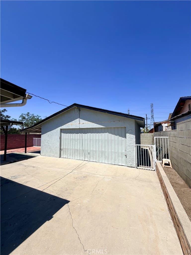 Home at 3475 Syracuse Avenue, Baldwin Park — photo 10 of 12