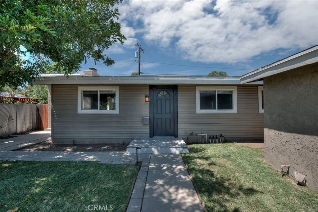 Home at 19079 E Linfield, Glendora — photo 4 of 12