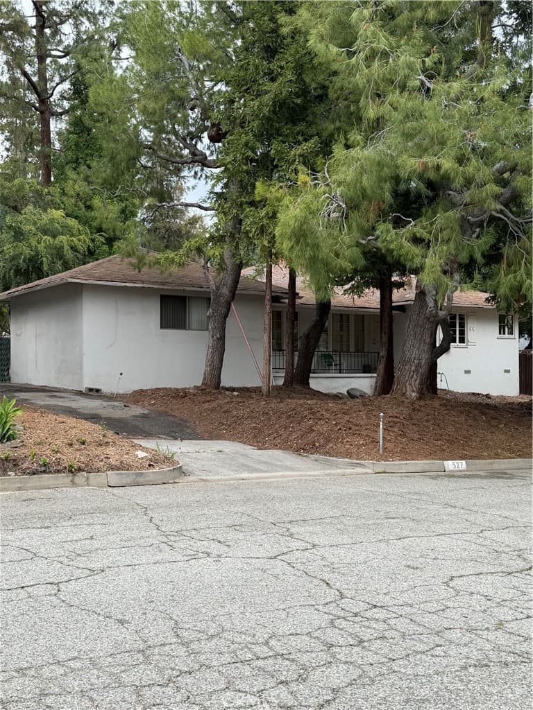 Home at 527 Santa Anita Court, Sierra Madre — photo 2 of 11