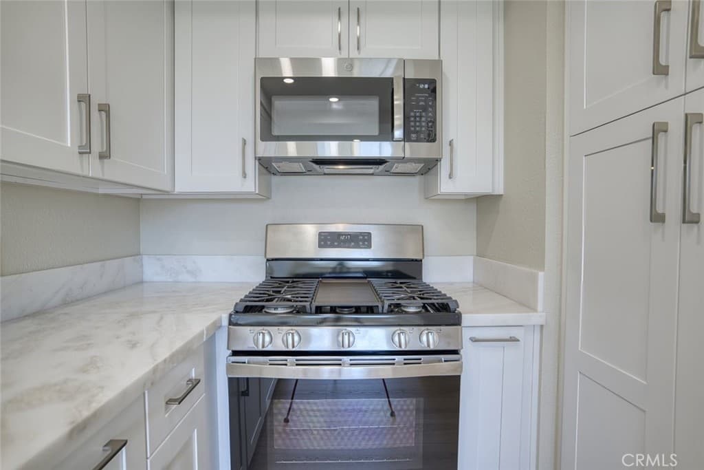 Condo at 830 N Dalton 112, Azusa — photo 10 of 12