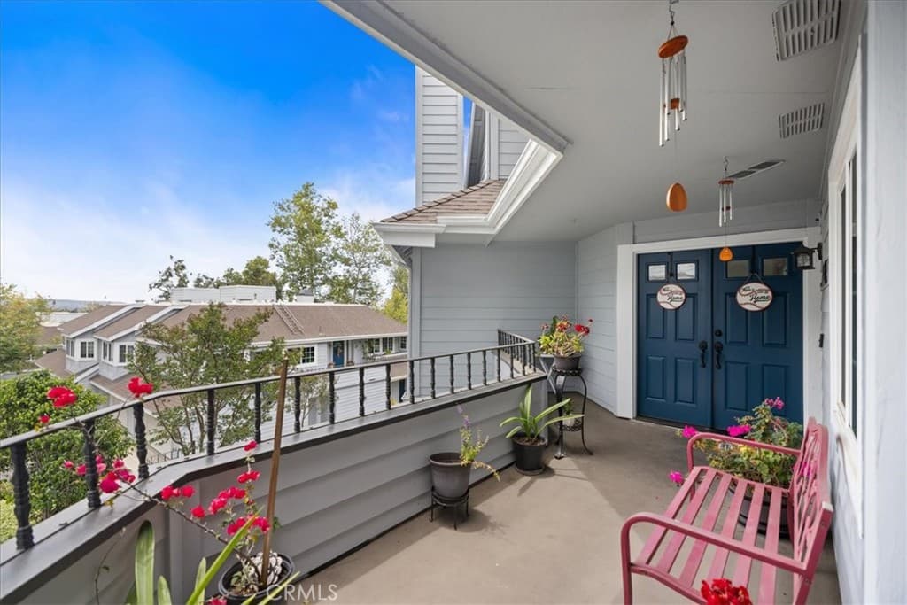 Condo at 1083 Lakeview, Azusa — photo 5 of 12