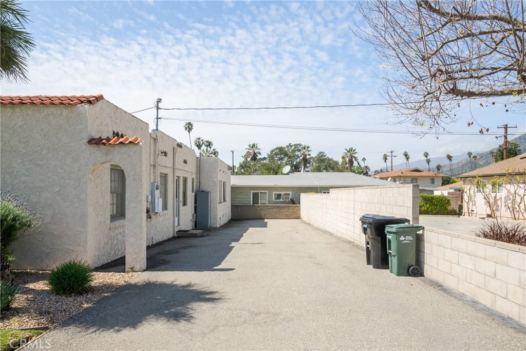 Home at 101 W Bennett Avenue, Glendora — photo 11 of 12