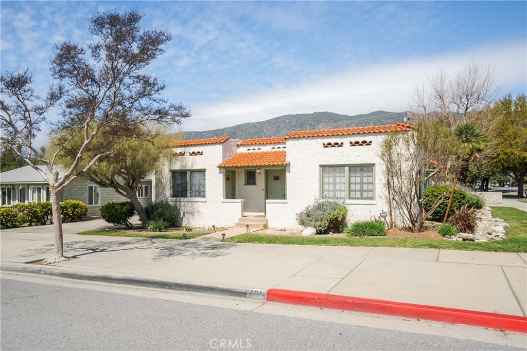 Home at 101 W Bennett Avenue, Glendora — photo 3 of 12
