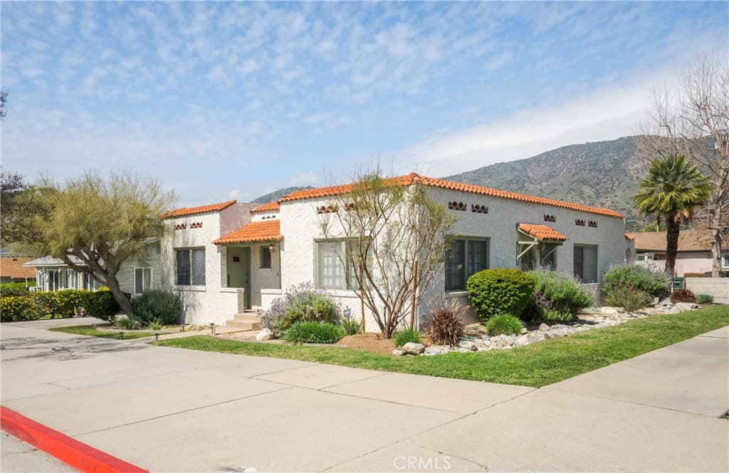 Home at 101 W Bennett Avenue, Glendora — photo 6 of 12