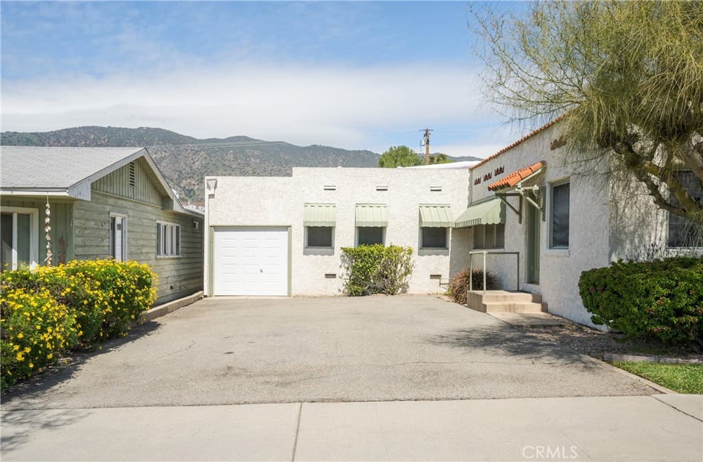 Home at 101 W Bennett Avenue, Glendora — photo 8 of 12
