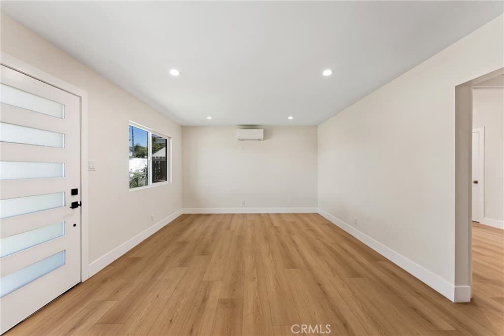 Home at 554 Balham ave Avenue, La Puente — photo 8 of 12