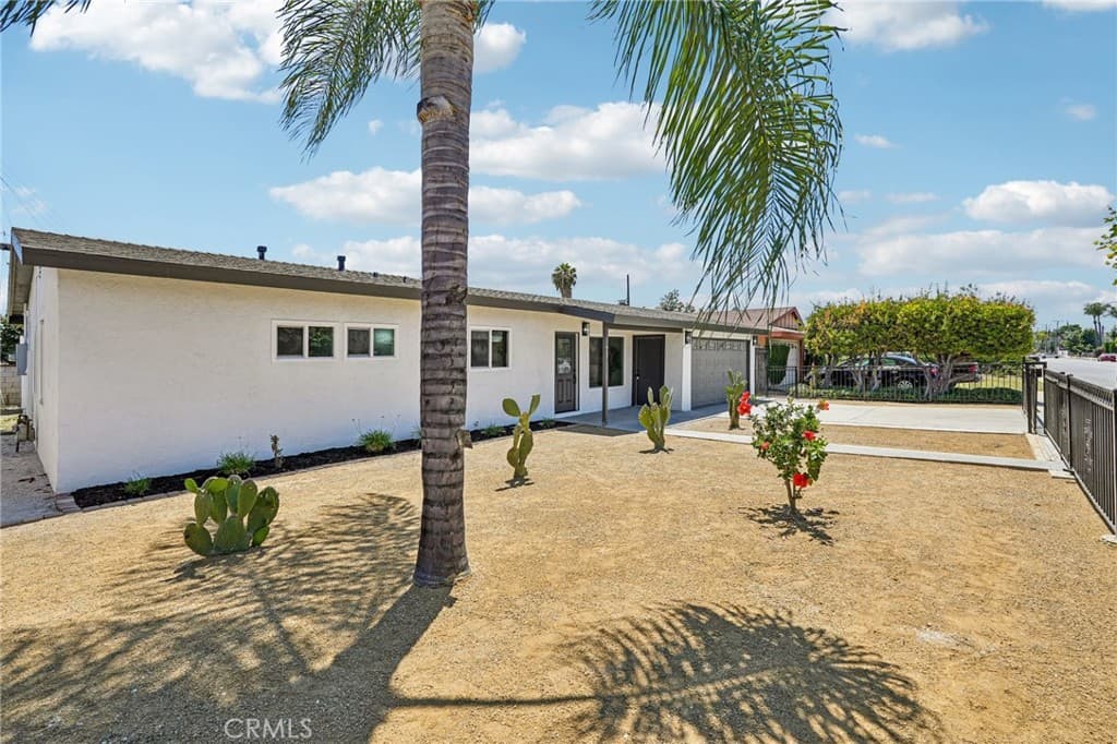 Home at 902 E Olive Street, Pomona — photo 1 of 12