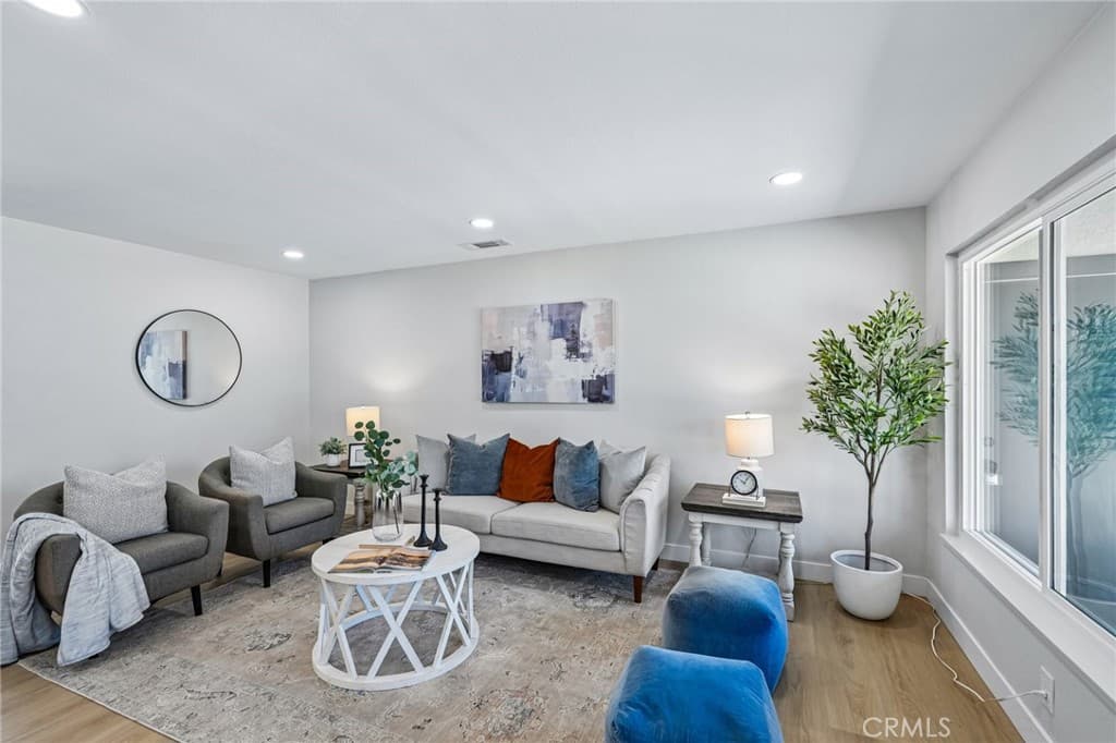 Home at 902 E Olive Street, Pomona — photo 4 of 12