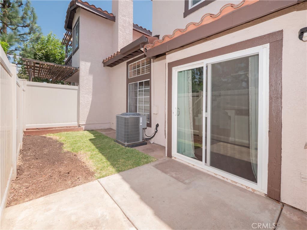 Townhouse at 809 Tiverton Court, San Dimas — photo 8 of 12