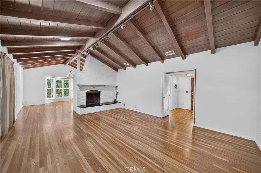 Home at 543 Ranch Lane, Glendora — photo 5 of 12