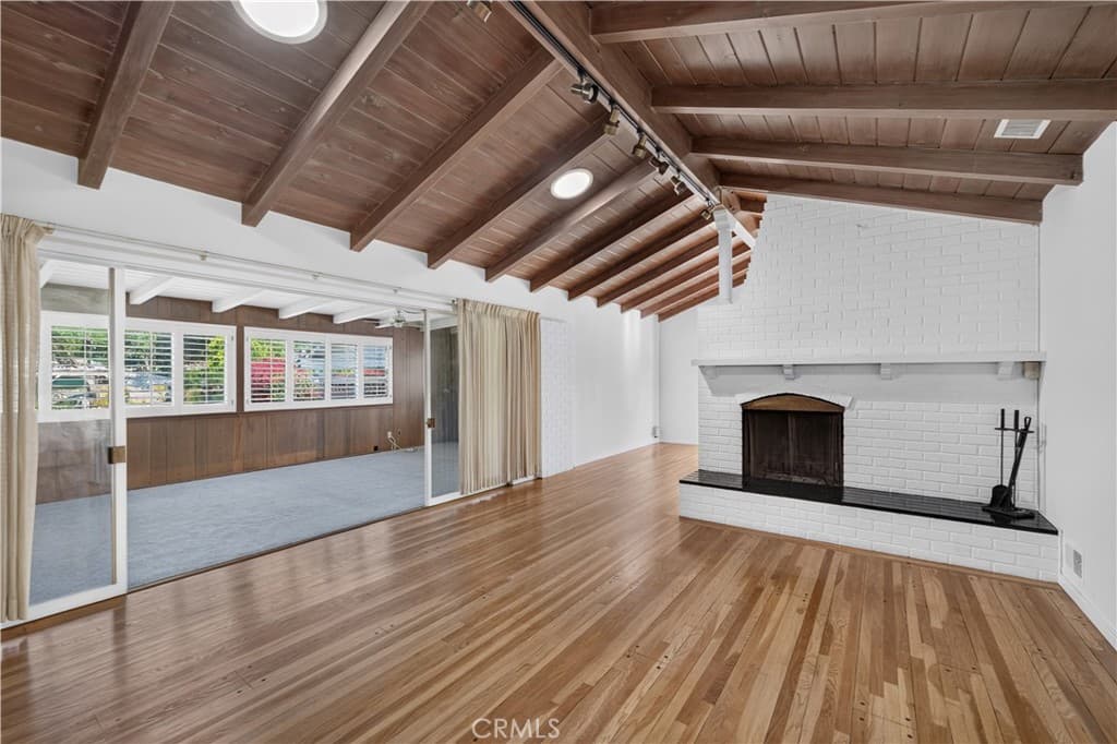 Home at 543 Ranch Lane, Glendora — photo 6 of 12