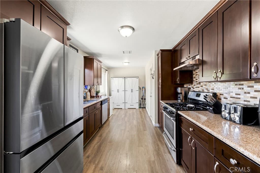 Home at 2072 Miramar Street, Pomona — photo 12 of 12