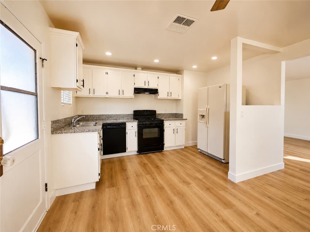 Home at 19771975 5th Street, La Verne — photo 5 of 12