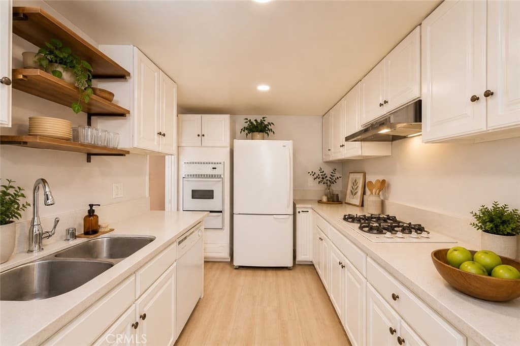 Condo at 1200 W Huntington 20, Arcadia — photo 11 of 12