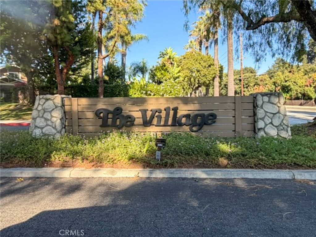 Townhouse at 997 Lotus Circle, San Dimas — photo 2 of 12