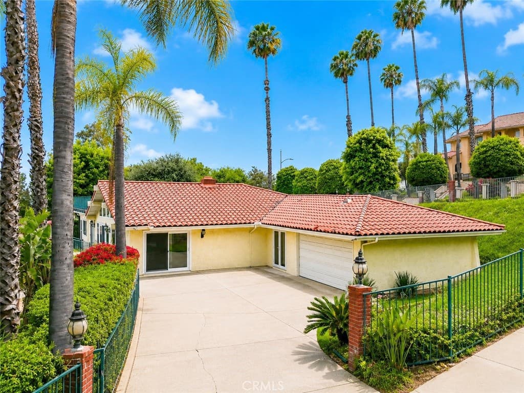 Home at 834 Cloverview, Glendora — photo 2 of 12