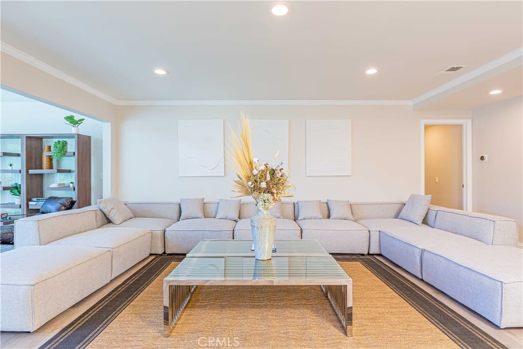Home at 834 Cloverview, Glendora — photo 7 of 12