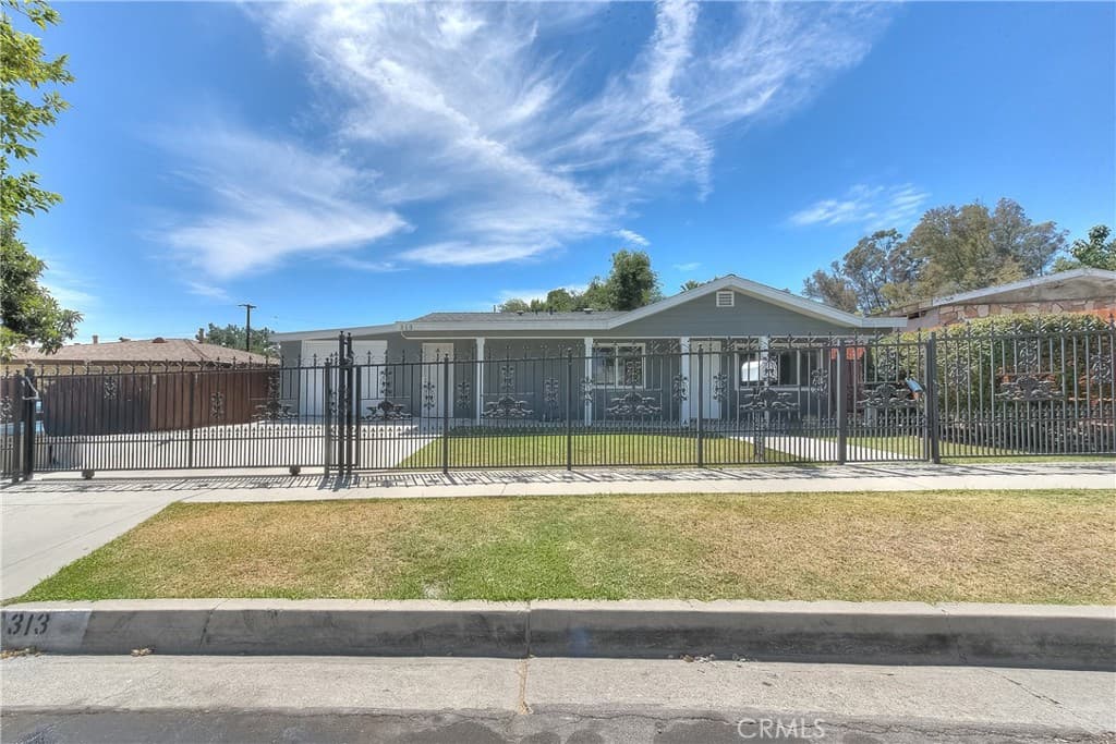 Home at 313 Abery, La Puente — photo 7 of 12
