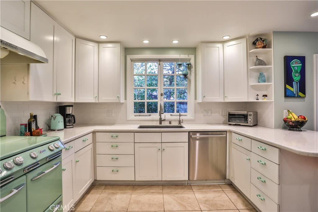 Home at 666 W 9th Street, Claremont — photo 12 of 12