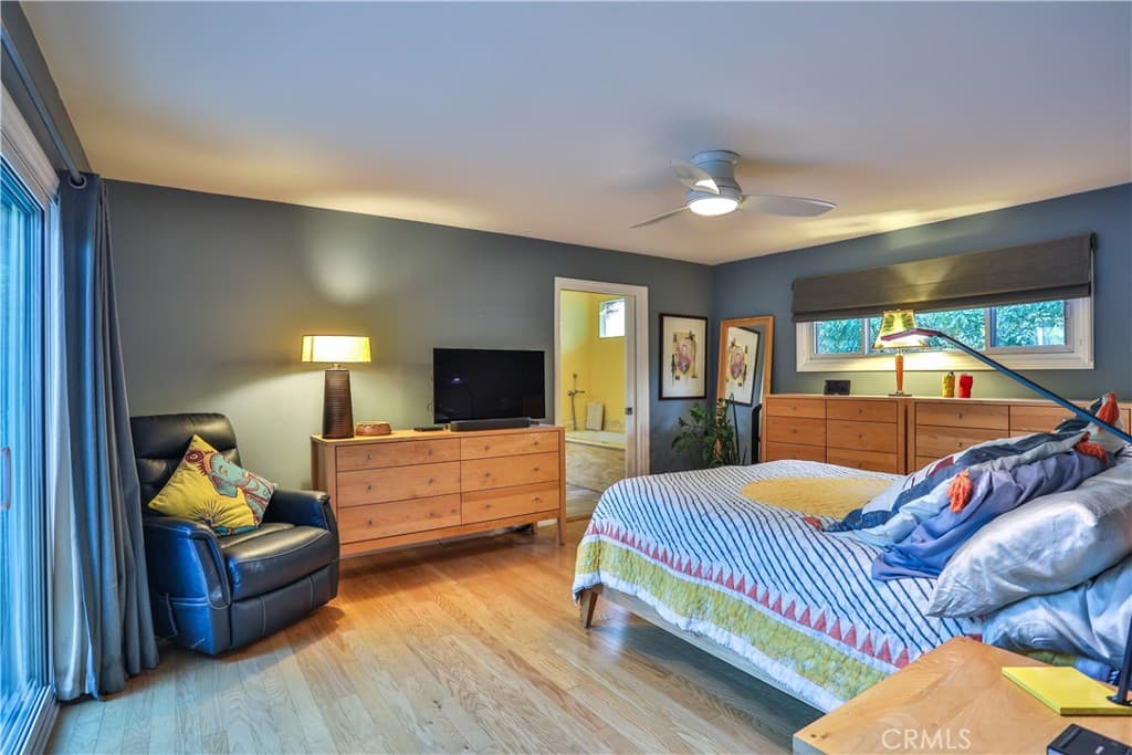 Home at 666 W 9th Street, Claremont — photo 5 of 12