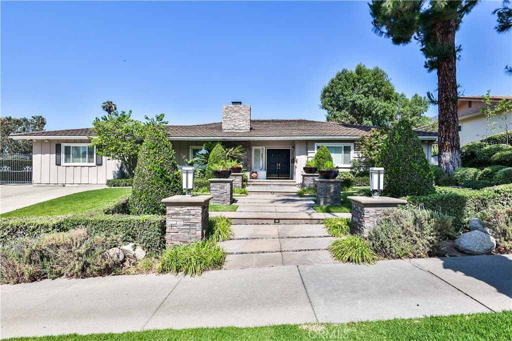 Home at 843 N Entrada, Glendora — photo 2 of 12