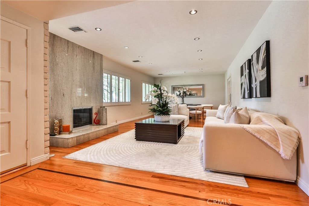 Home at 843 N Entrada, Glendora — photo 10 of 12