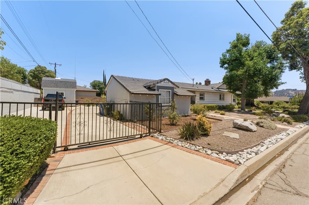 Home at 903 E Dalton, Glendora — photo 5 of 12
