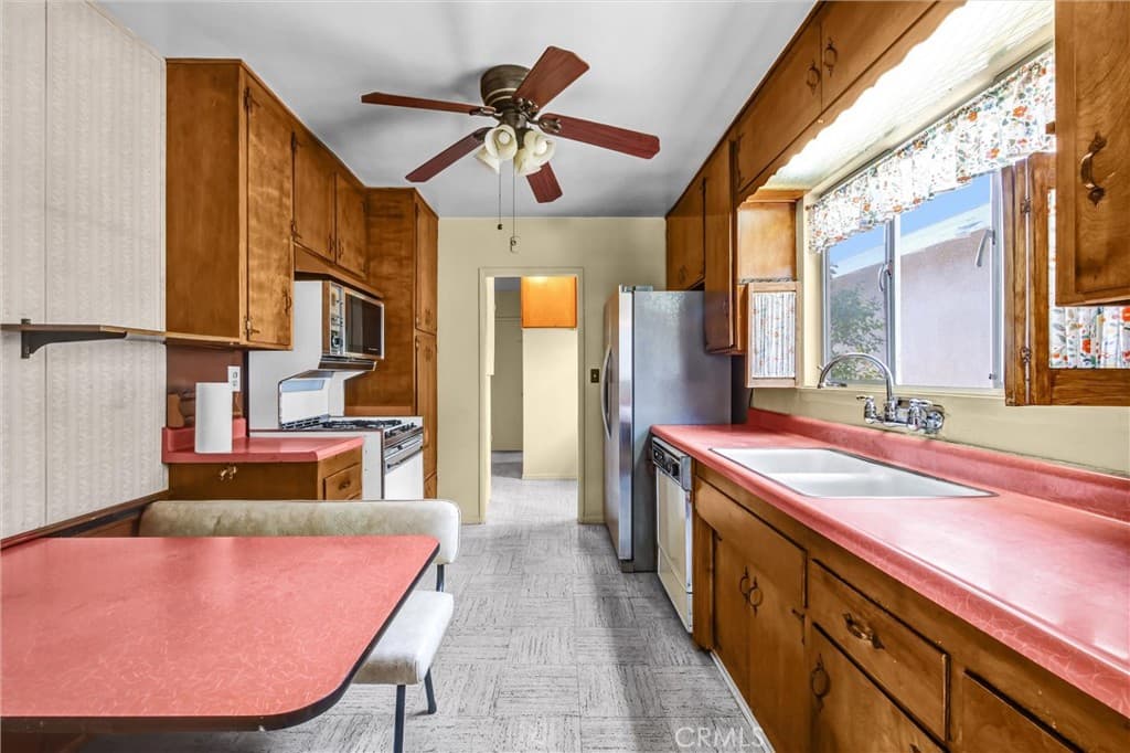 Home at 5124 N Arroway, Covina — photo 10 of 12