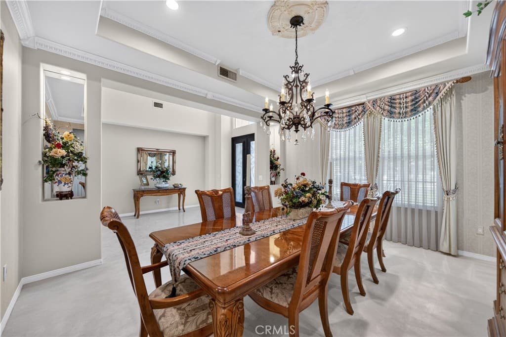Home at 2560 Galicia, La Verne — photo 6 of 12