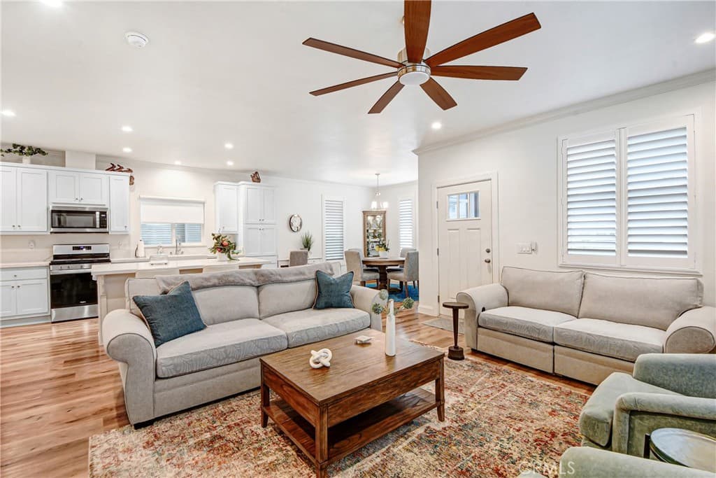 Home at 3800 Bradford 202, La Verne — photo 9 of 12