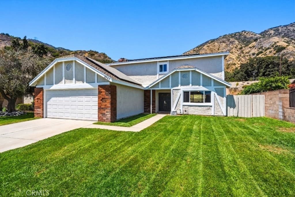 Home at 3343 Brookridge Road, Duarte — photo 2 of 12