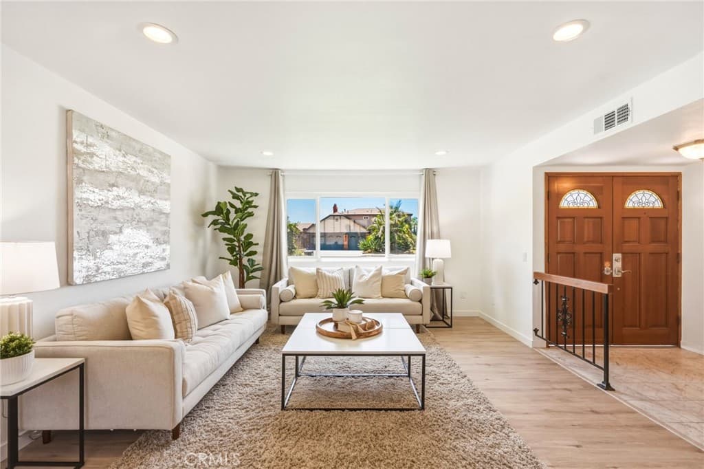 Home at 3343 Brookridge Road, Duarte — photo 10 of 12