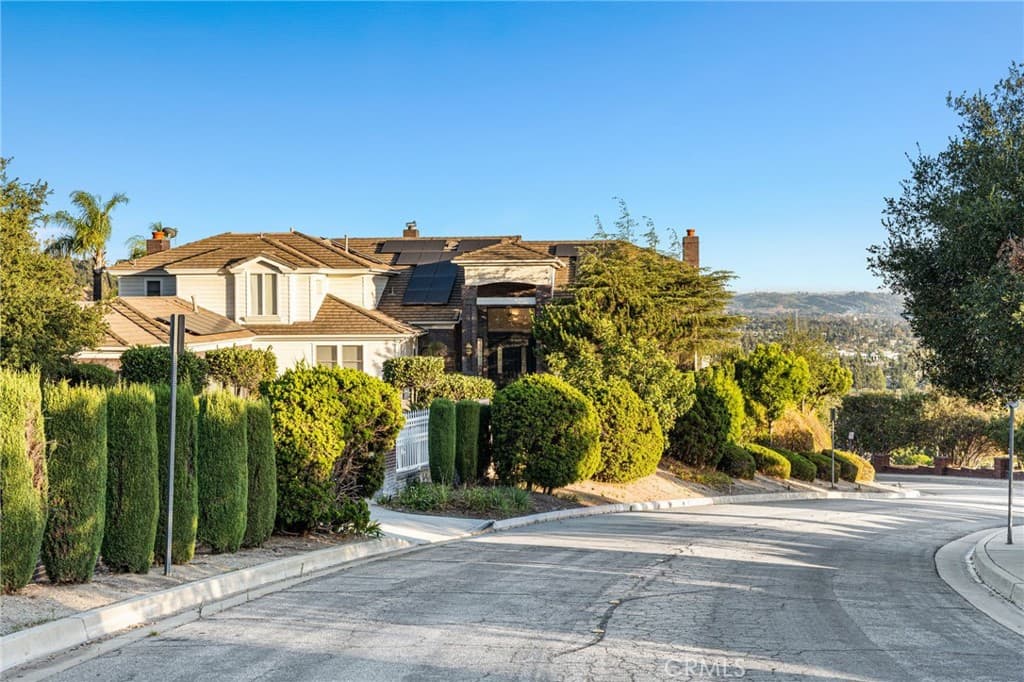 Home at 346 Morgan Ranch, Glendora — photo 9 of 12
