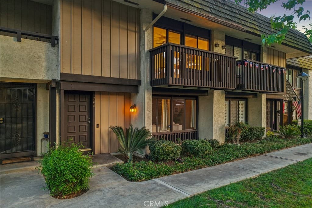 Townhouse at 744 Smokewood Lane, San Dimas — photo 1 of 12