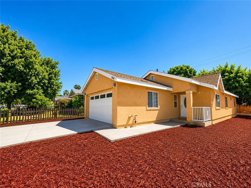 Home at 548 N Reservoir, Pomona — photo 2 of 12