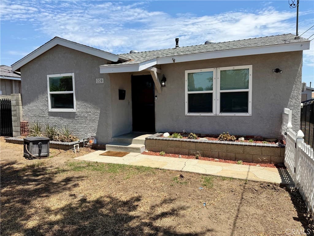 Home at 220 N Orange Avenue, Azusa — photo 1 of 12