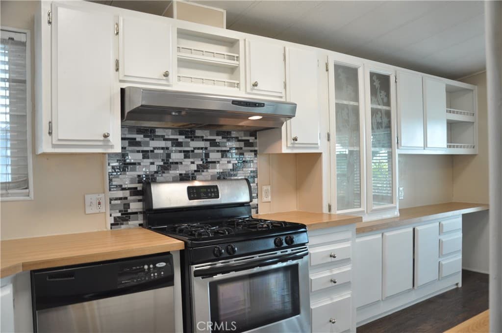 Home at 201 E Arrow Highway 4, Glendora — photo 6 of 11