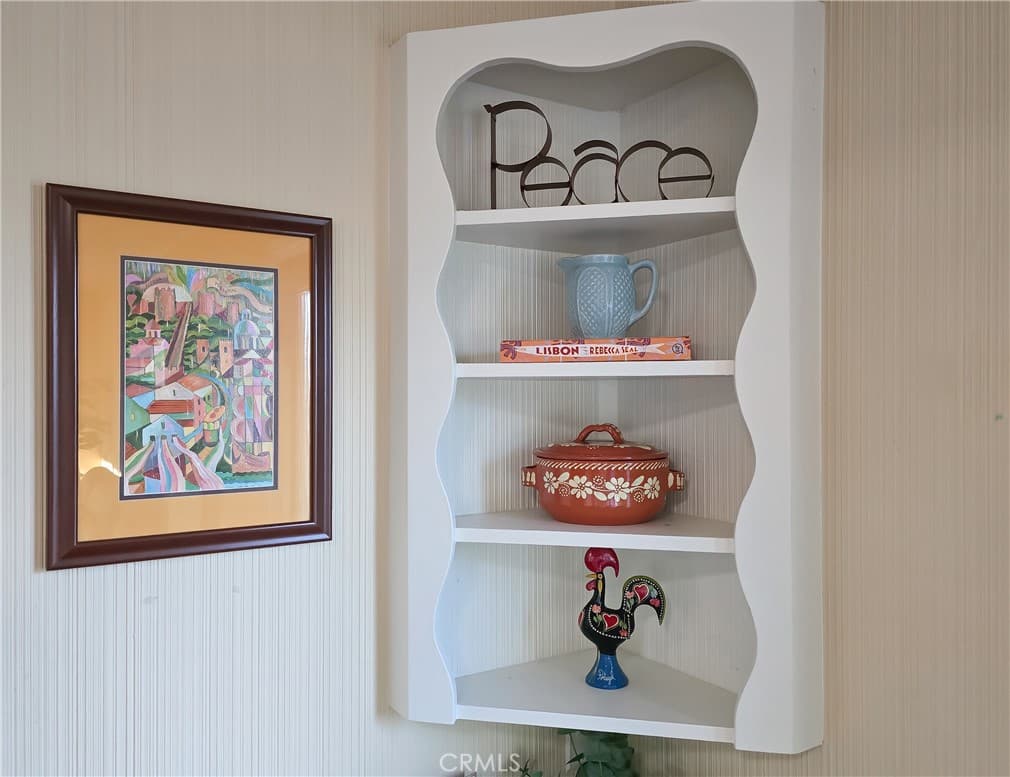 Home at 649 Marylind, Claremont — photo 4 of 12