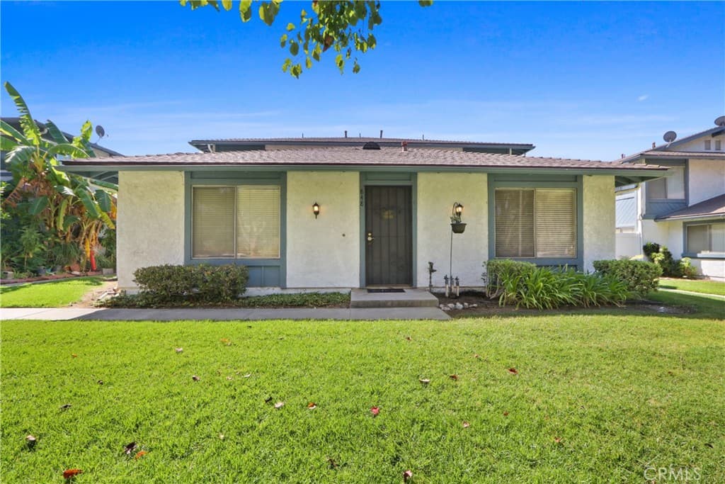 Condo at 848 W Sierra Madre Avenue 1, Azusa — photo 1 of 12