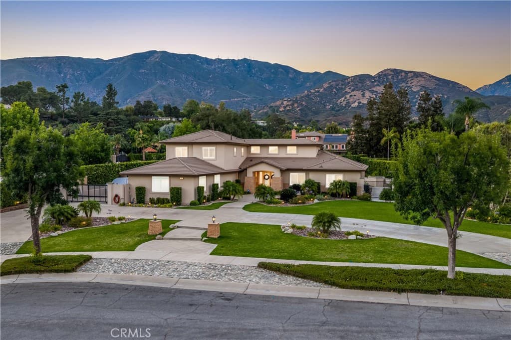Home at 4161 New Hampshire Avenue, Claremont — photo 1 of 12