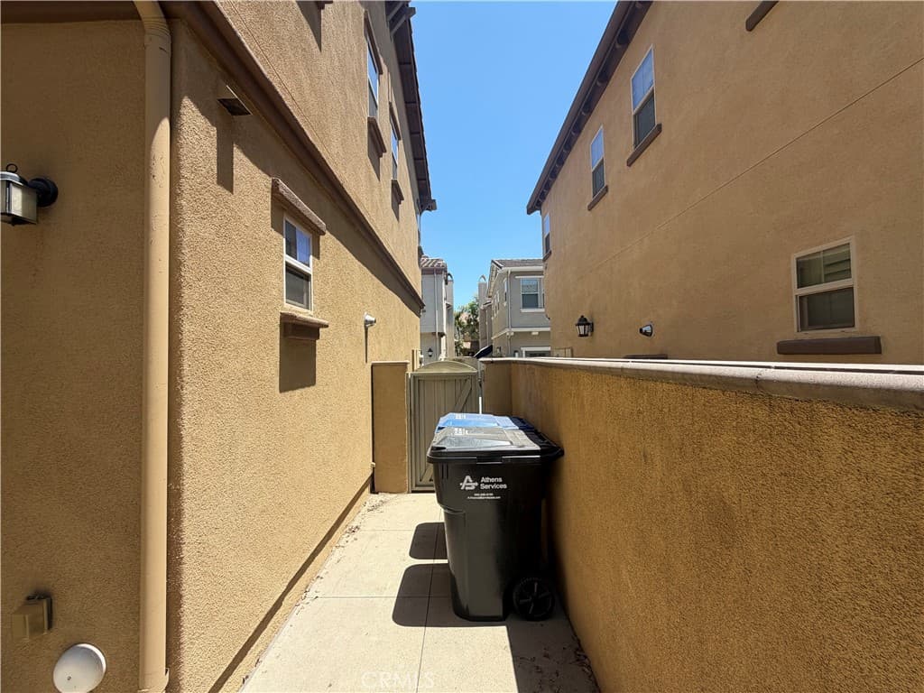 Condo at 850 E Mountain Way C, Azusa — photo 10 of 12