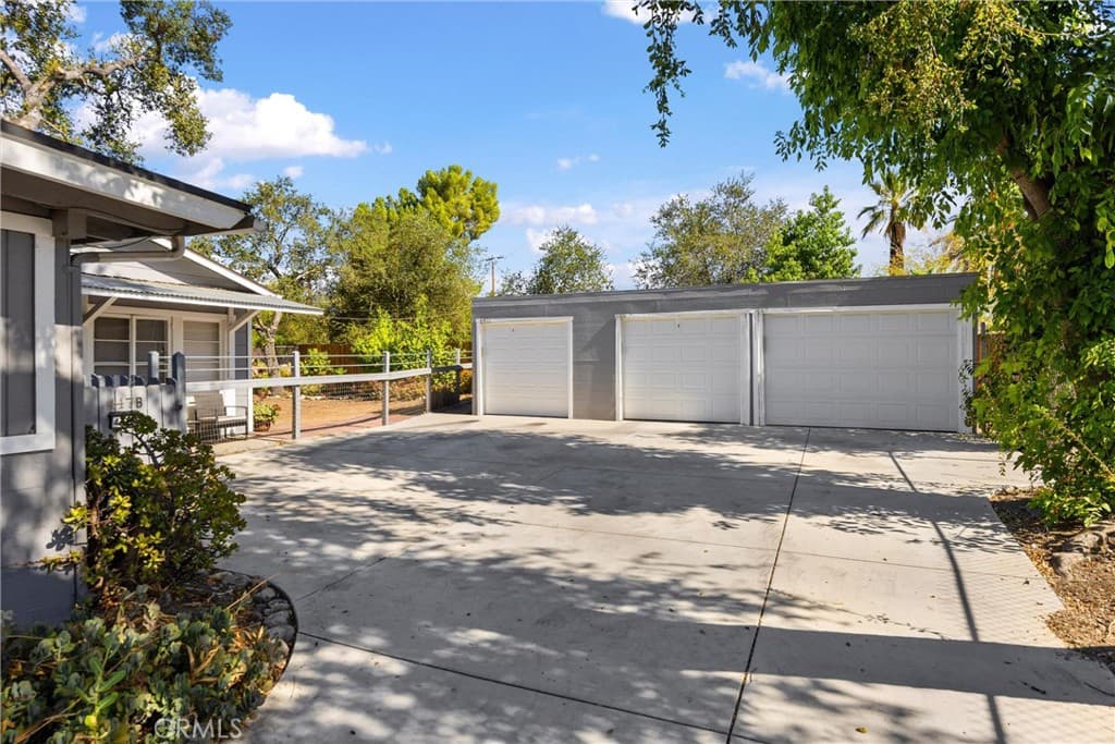 Home at 449 , 447, 448 Arrow Highway, Claremont — photo 5 of 12