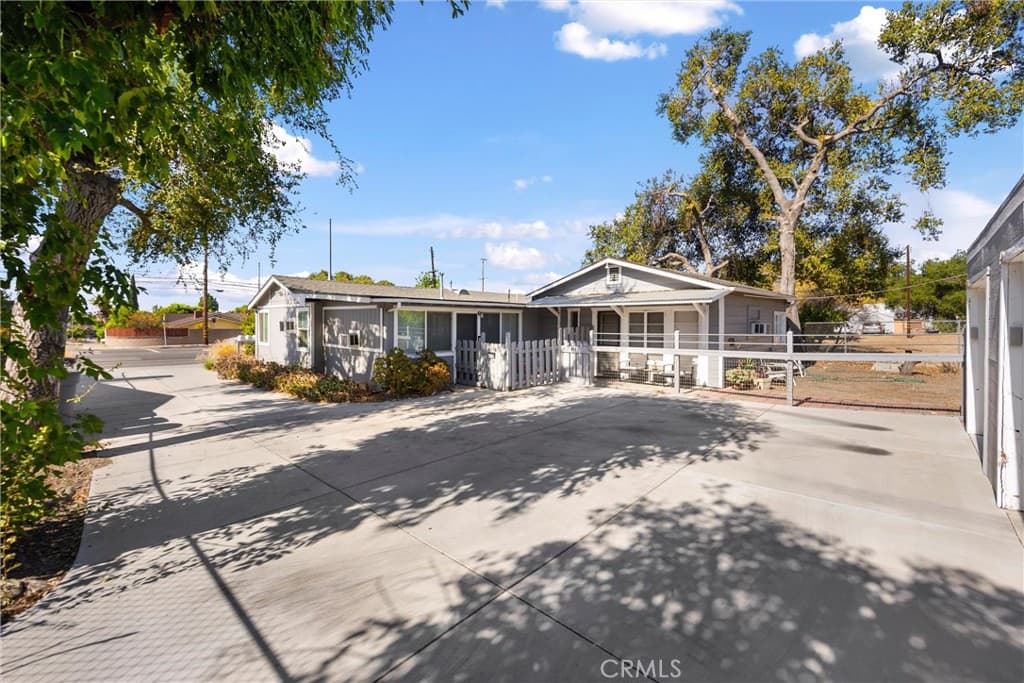 Home at 449 , 447, 448 Arrow Highway, Claremont — photo 6 of 12