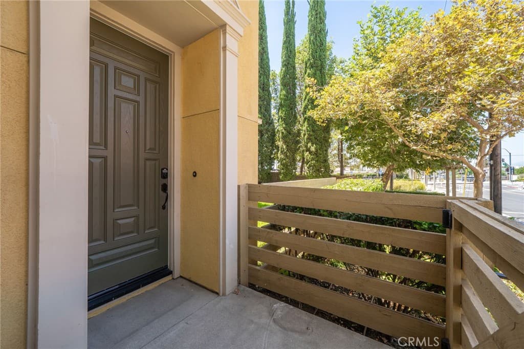 Condo at 323 S Glendora Avenue, Glendora — photo 6 of 12