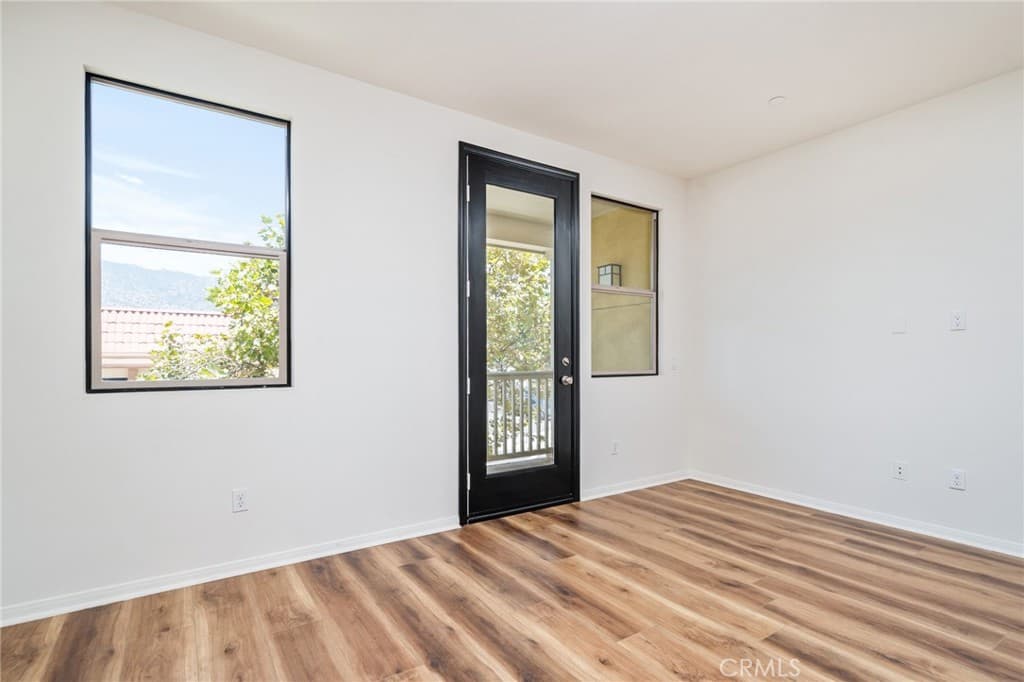 Condo at 323 S Glendora Avenue, Glendora — photo 9 of 12