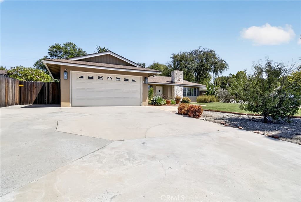 Home at 579 Aurora, Claremont — photo 1 of 12
