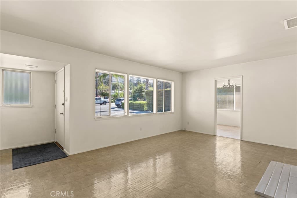 Home at 334 W Virginia, Glendora — photo 6 of 12